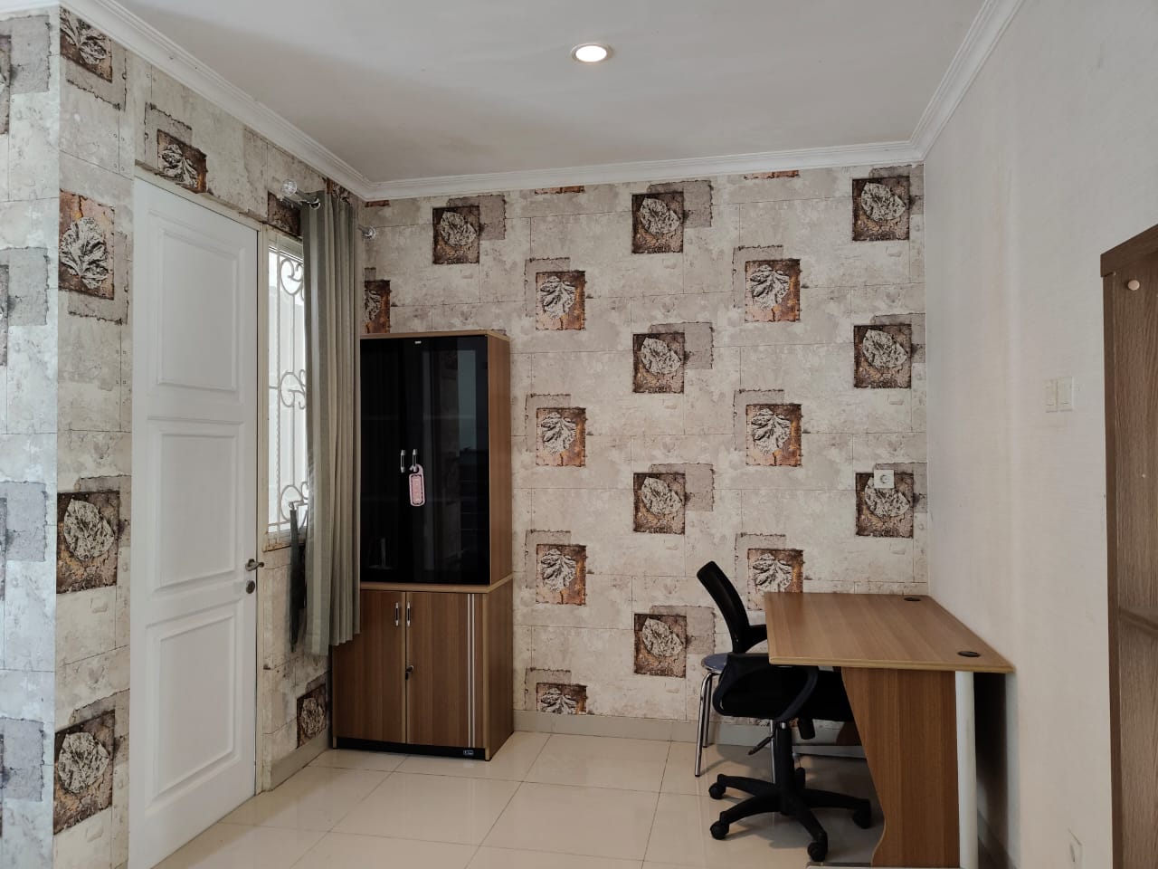 Rumah Disewakan di Cluster Oakwood Lippo Cikarang